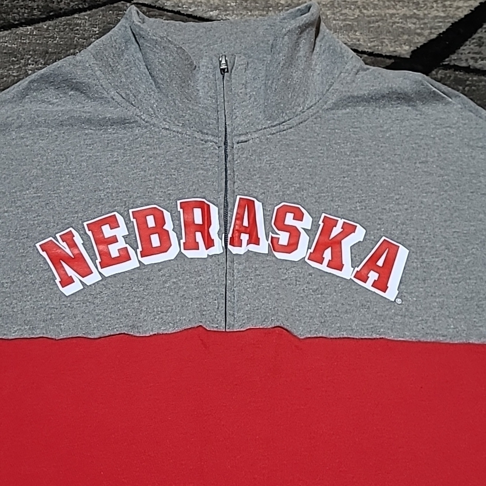 VS PINK 2016 CAMPUS COLLEGIATE LOGO QUARTER-ZIP SWEATSHIRT - Picture 2 of 15